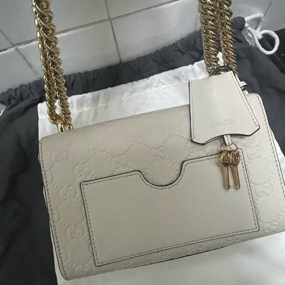❌SOLD!❌ Small Gucci Guccissima Padlock Bag - Picture 7 of 16